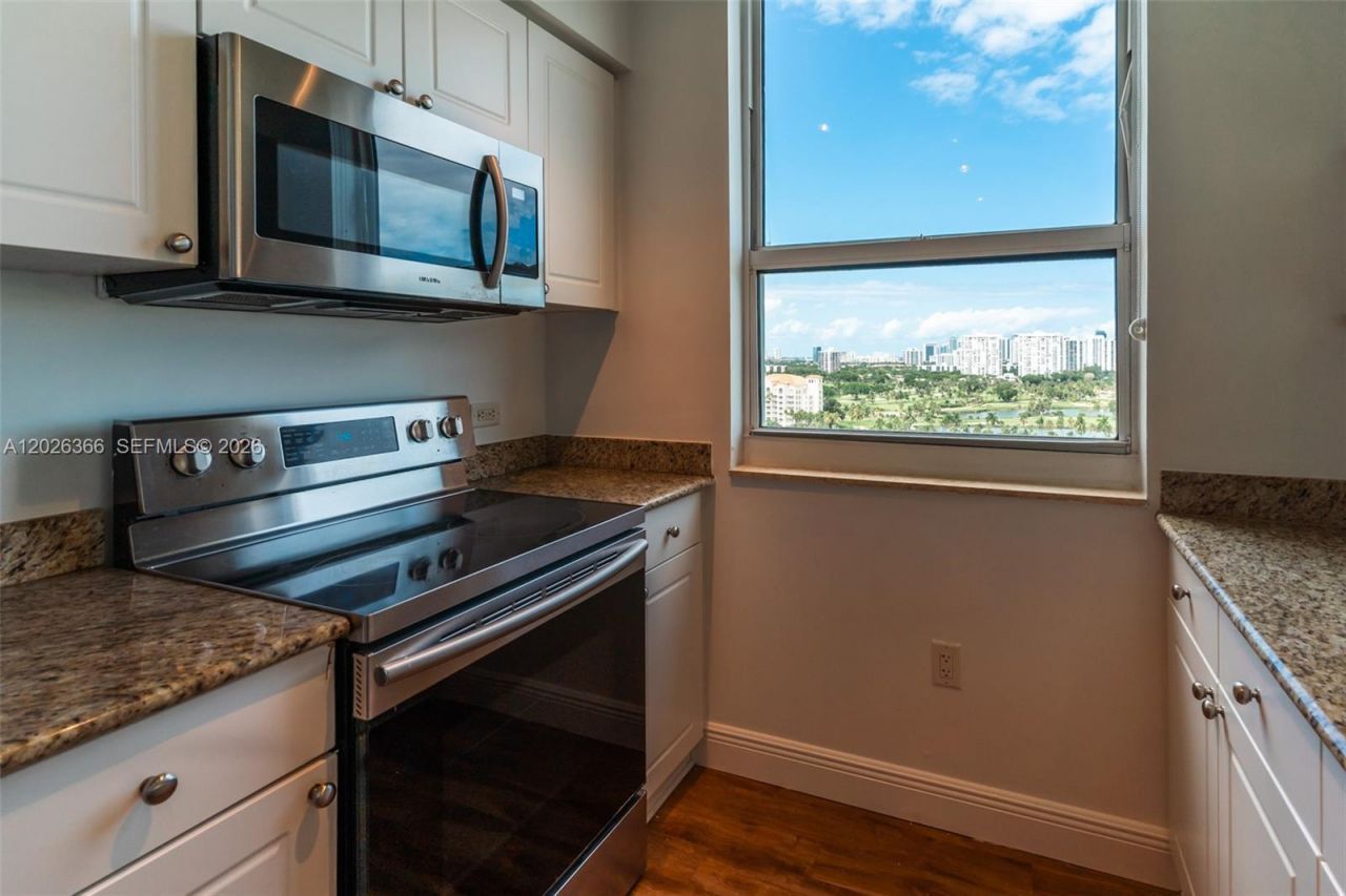 19501 W Country Club Dr, Unit 1603, Aventura, FL 33180 Photo