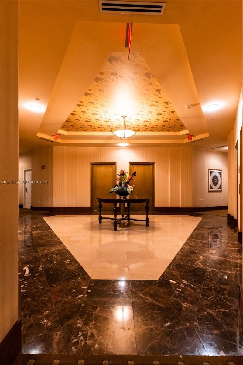 19501 W Country Club Dr, Unit 1603, Aventura, FL 33180 Photo