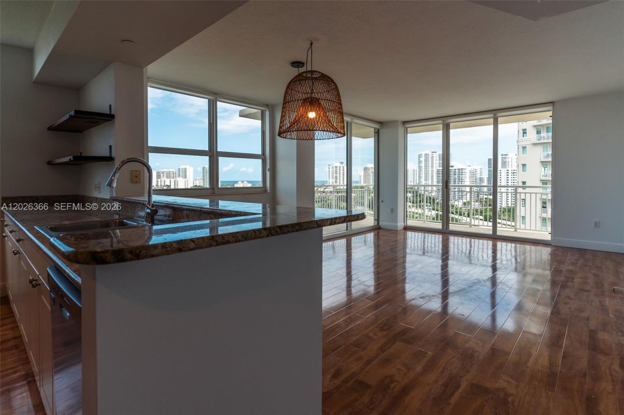 19501 W Country Club Dr, Unit 1603, Aventura, FL 33180 Photo
