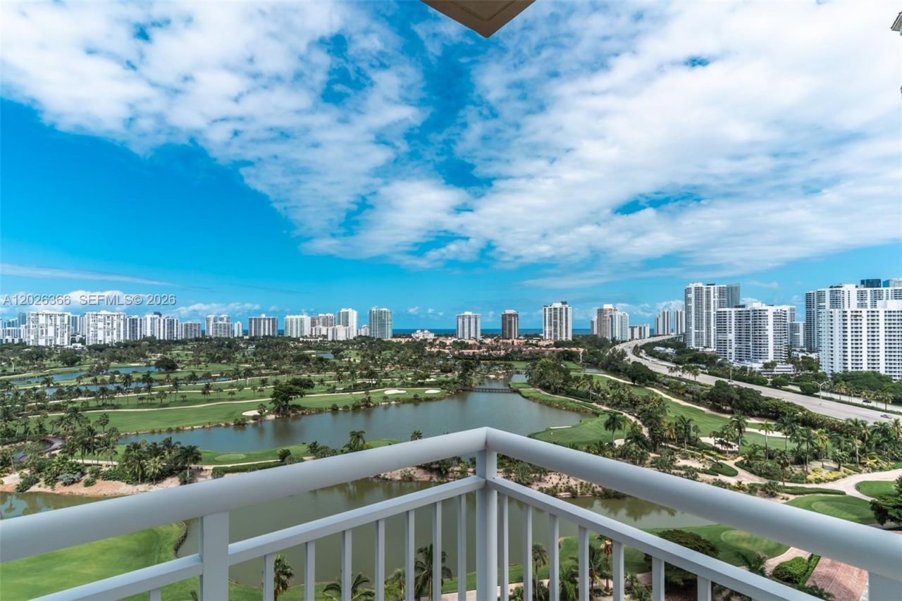 19501 W Country Club Dr, Unit 1603, Aventura, FL 33180 Photo