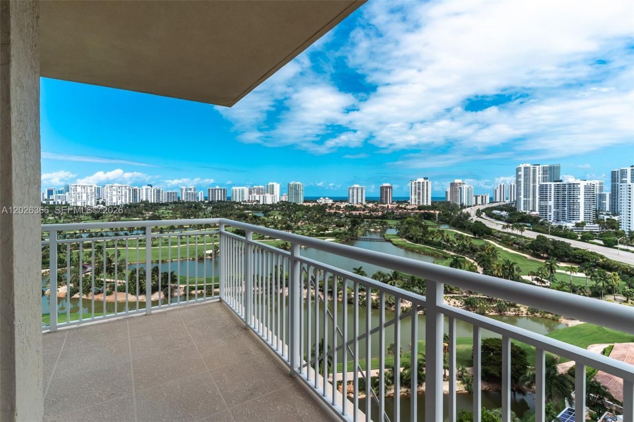 19501 W Country Club Dr, Unit 1603, Aventura, FL 33180 Photo