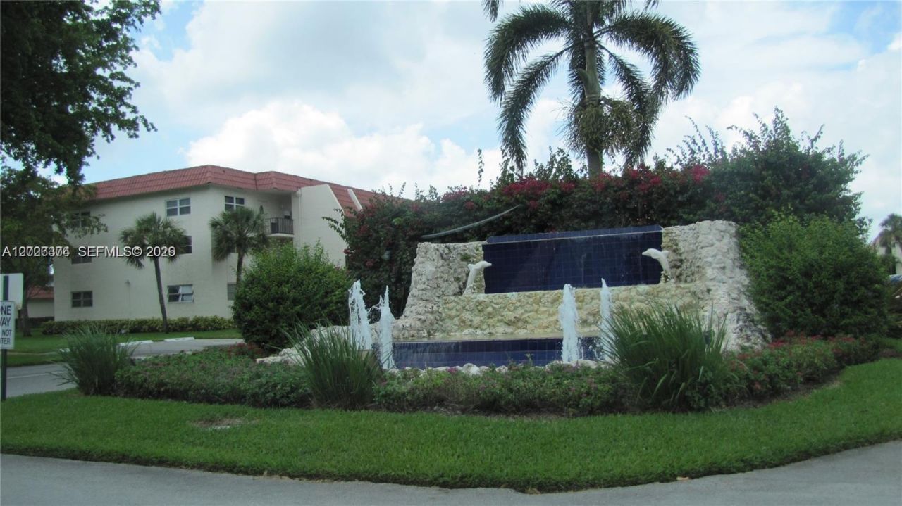 8911 S Hollybrook Blvd , Unit 106, Pembroke Pines, FL 33025 Photo