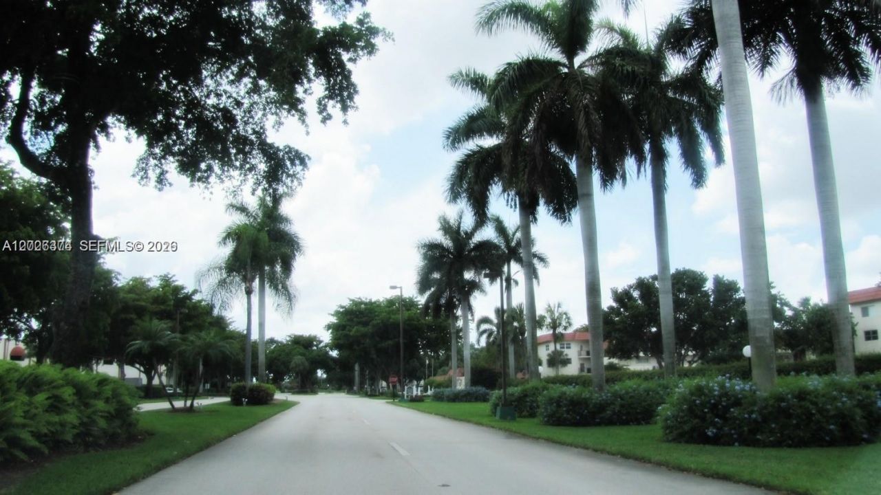 8911 S Hollybrook Blvd , Unit 106, Pembroke Pines, FL 33025 Photo