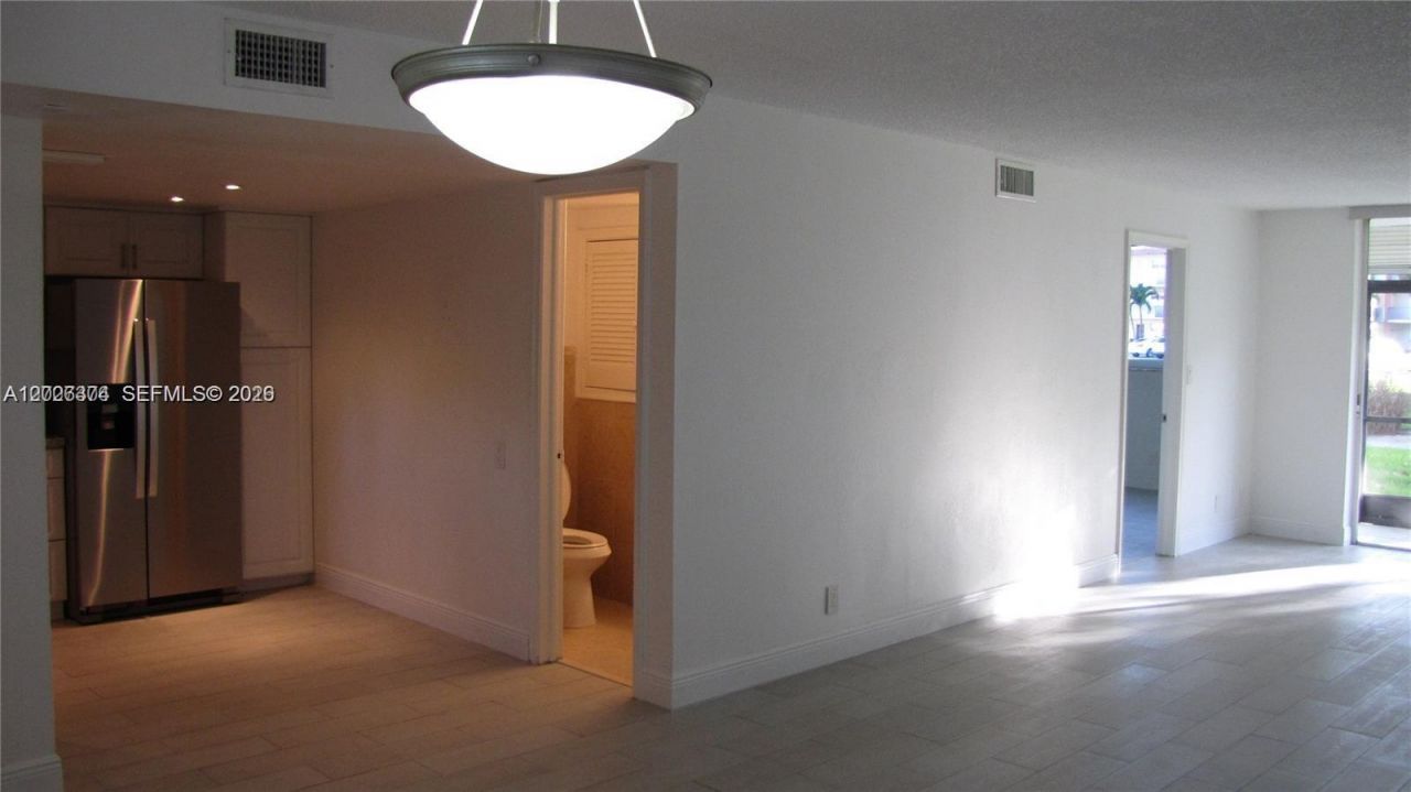 8911 S Hollybrook Blvd , Unit 106, Pembroke Pines, FL 33025 Photo