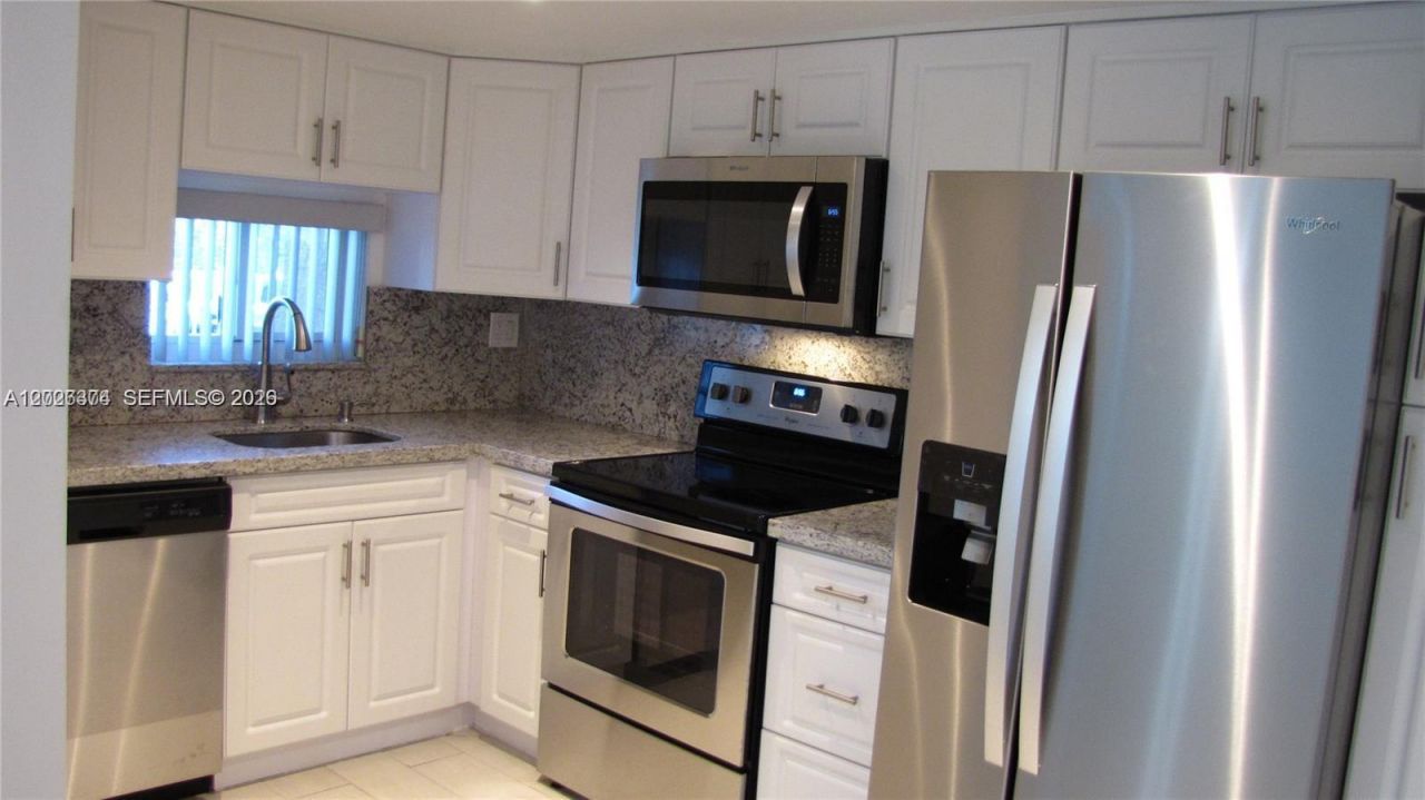 8911 S Hollybrook Blvd , Unit 106, Pembroke Pines, FL 33025 Photo