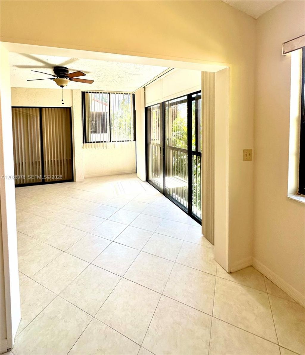 3176 Arbor Ln, Unit 2506, Hollywood, FL 33021 Photo