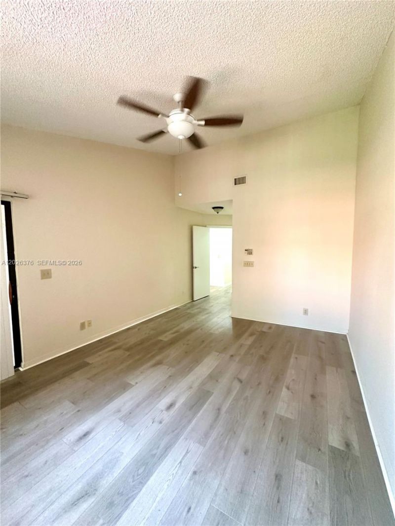 3176 Arbor Ln, Unit 2506, Hollywood, FL 33021 Photo