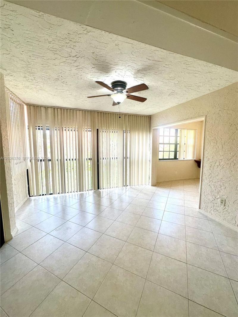 3176 Arbor Ln, Unit 2506, Hollywood, FL 33021 Photo