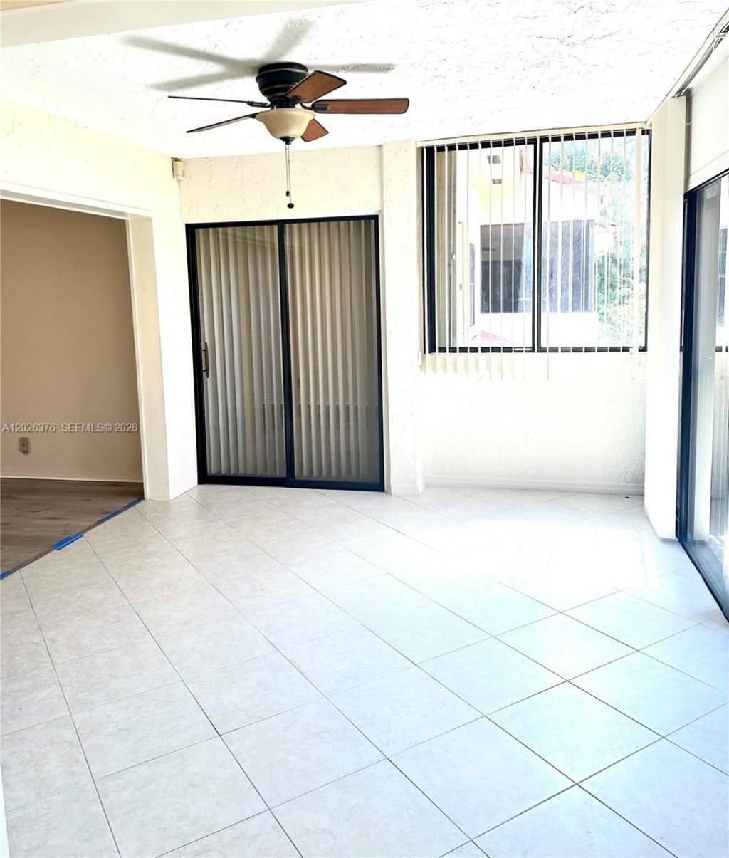 3176 Arbor Ln, Unit 2506, Hollywood, FL 33021 Photo