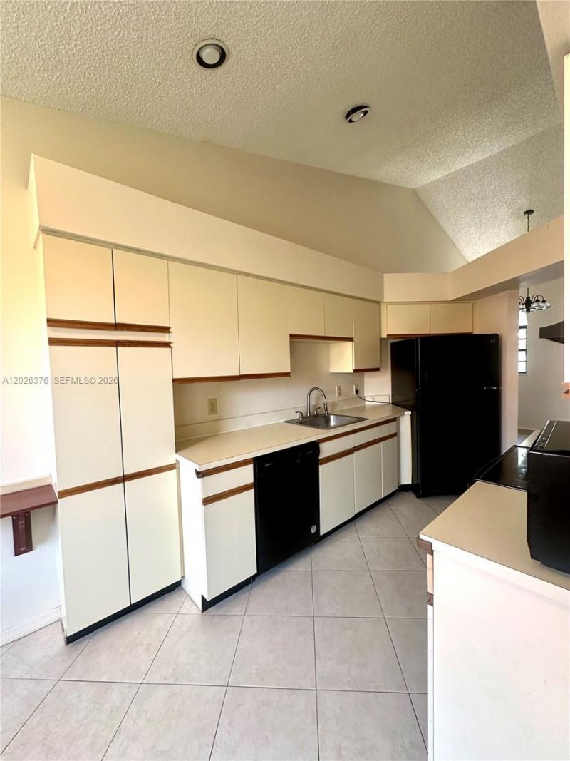3176 Arbor Ln, Unit 2506, Hollywood, FL 33021 Photo