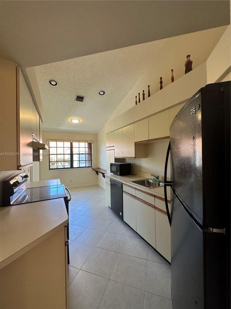 3176 Arbor Ln, Unit 2506, Hollywood, FL 33021 Photo