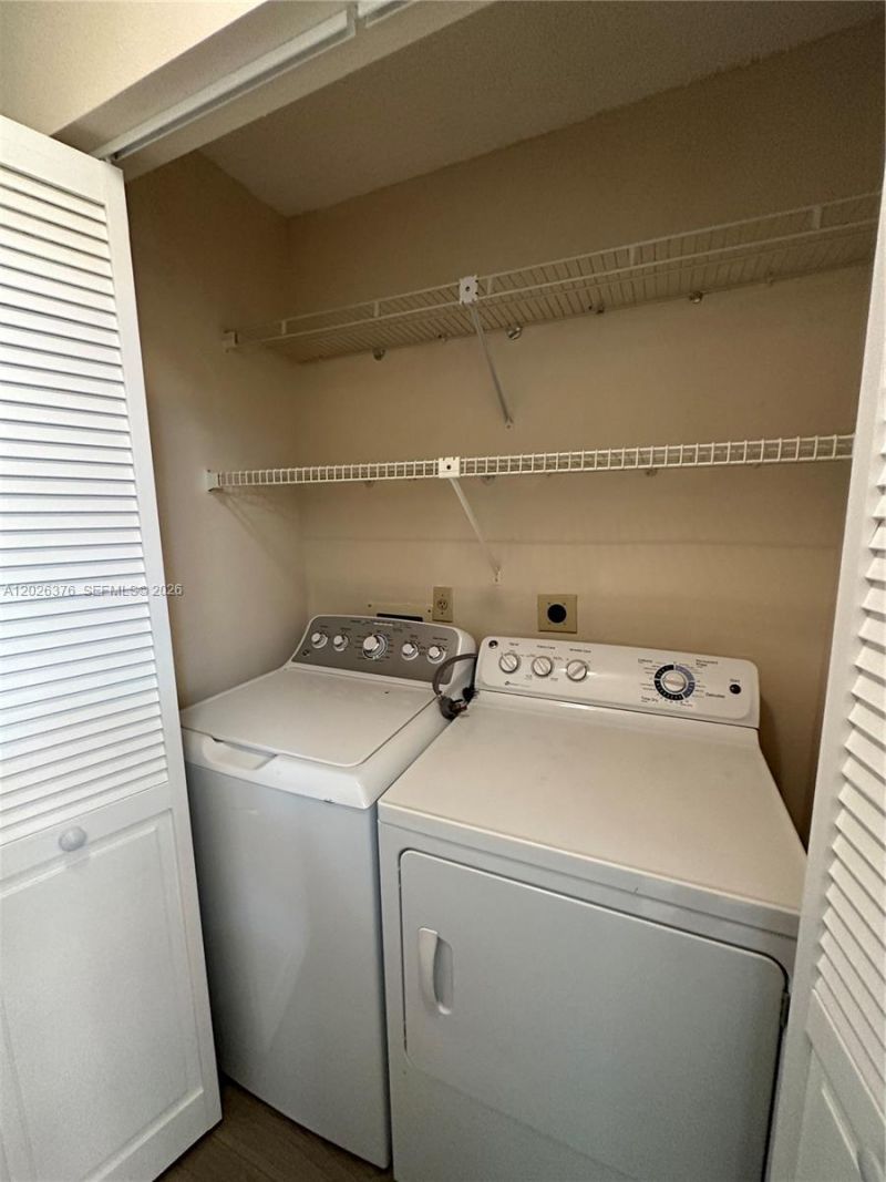 3176 Arbor Ln, Unit 2506, Hollywood, FL 33021 Photo