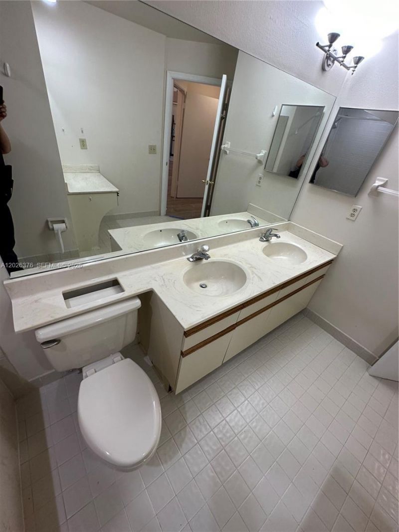 3176 Arbor Ln, Unit 2506, Hollywood, FL 33021 Photo