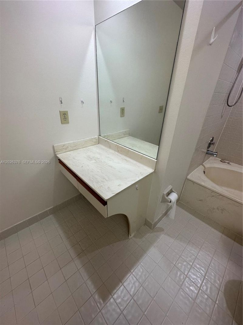 3176 Arbor Ln, Unit 2506, Hollywood, FL 33021 Photo