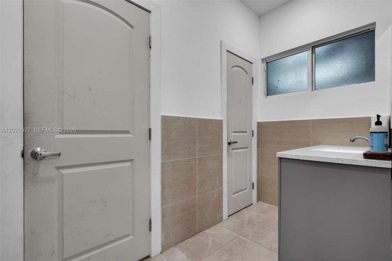 921 N 21st Ave , Hollywood, FL 33020 Photo