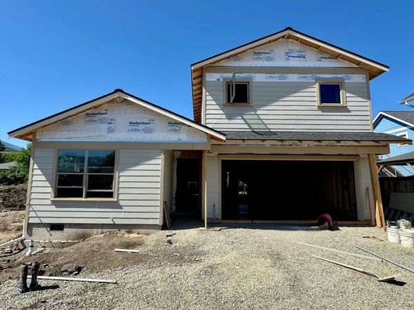 312 Lithia Avenue, Talent, OR 97540