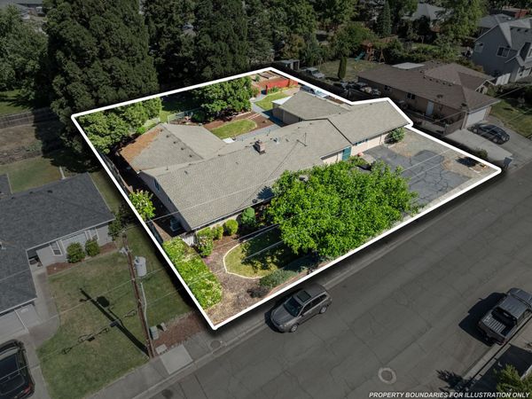 2930 Bailey Avenue, Medford, OR 97504