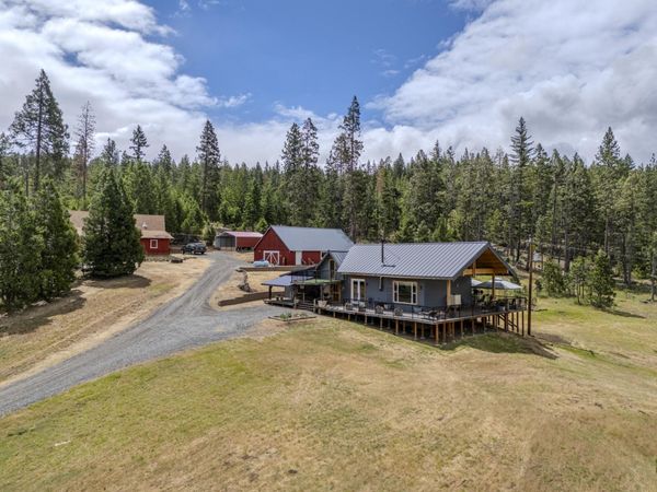 1969 Colestin Road, Ashland, OR 97520