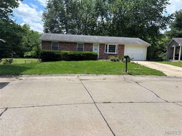 601 Odus Drive , Jackson, MO 63755