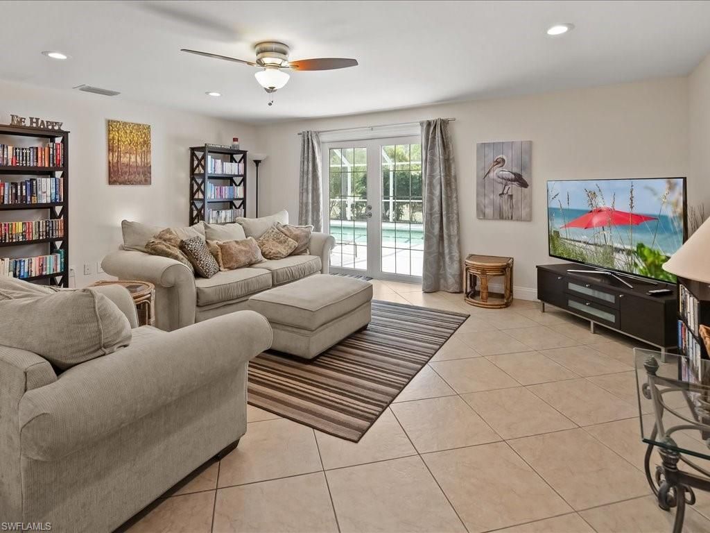 25401 Carney Cir, Bonita Springs, FL 34135 Photo