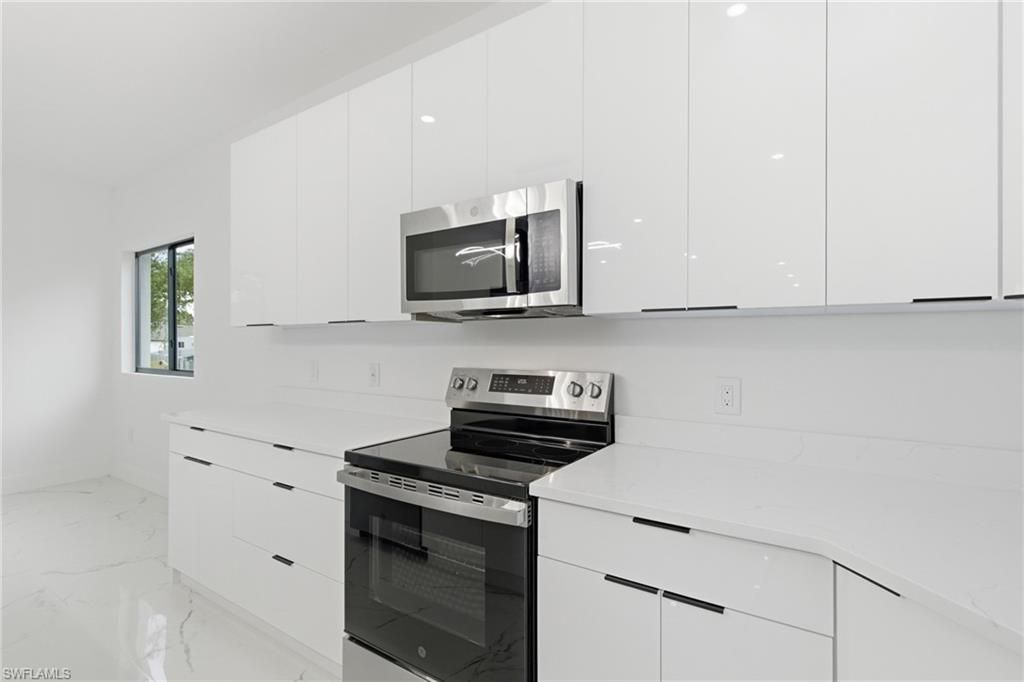 161 Blackstone Dr , Fort Myers, FL 33913 Photo