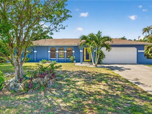 836 SW 18th ST , CAPE CORAL, FL 33991