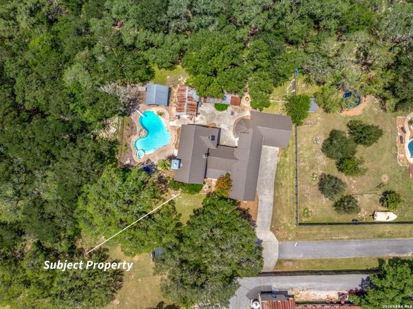 7725 SWEETWIND CIR, Boerne, TX 78015