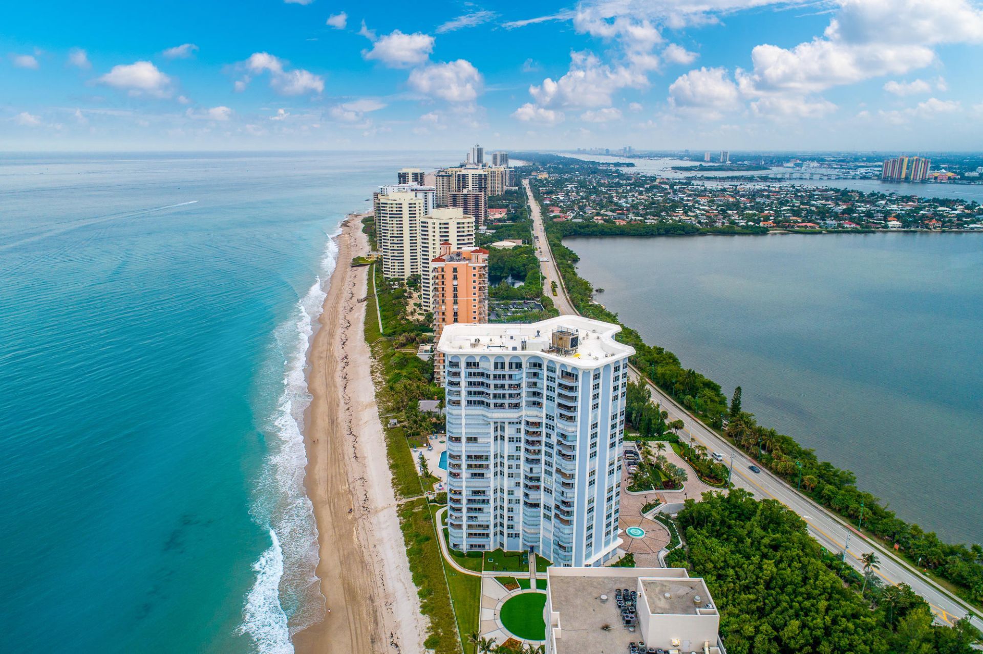 5200 N Ocean Drive, Unit 603, Singer Island, FL 33404 Photo