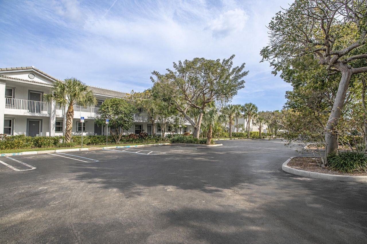 9013 NW 38th Drive, Unit 106, Coral Springs, FL 33065 Photo