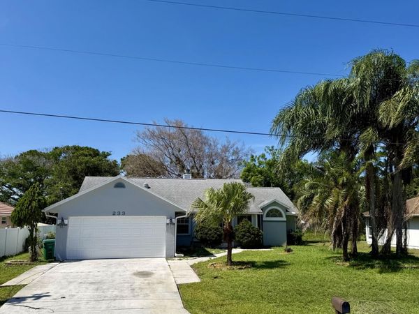 233 SW Chapman Avenue, Port St. Lucie, FL 34984