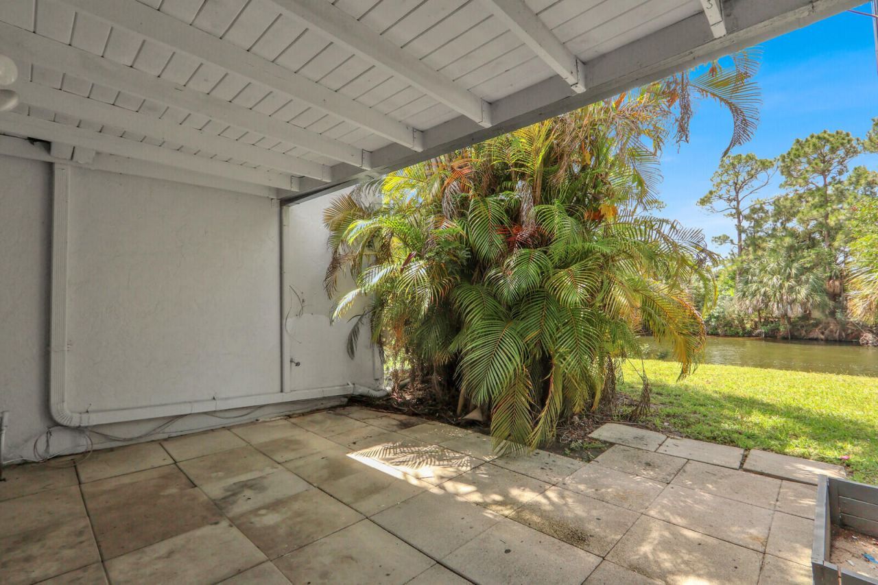 100 Sparrow Drive, Unit 2, Royal Palm Beach, FL 33411 Photo
