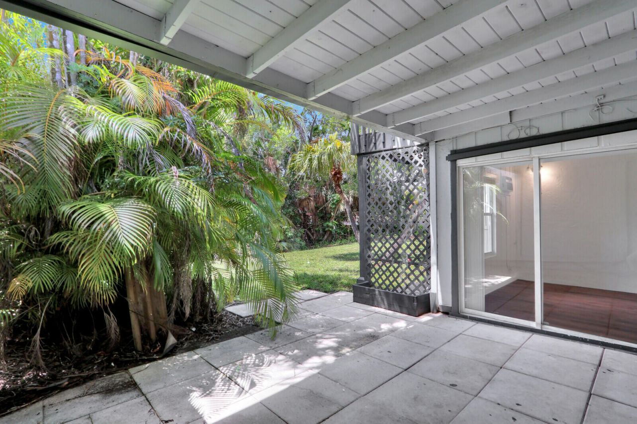 100 Sparrow Drive, Unit 2, Royal Palm Beach, FL 33411 Photo
