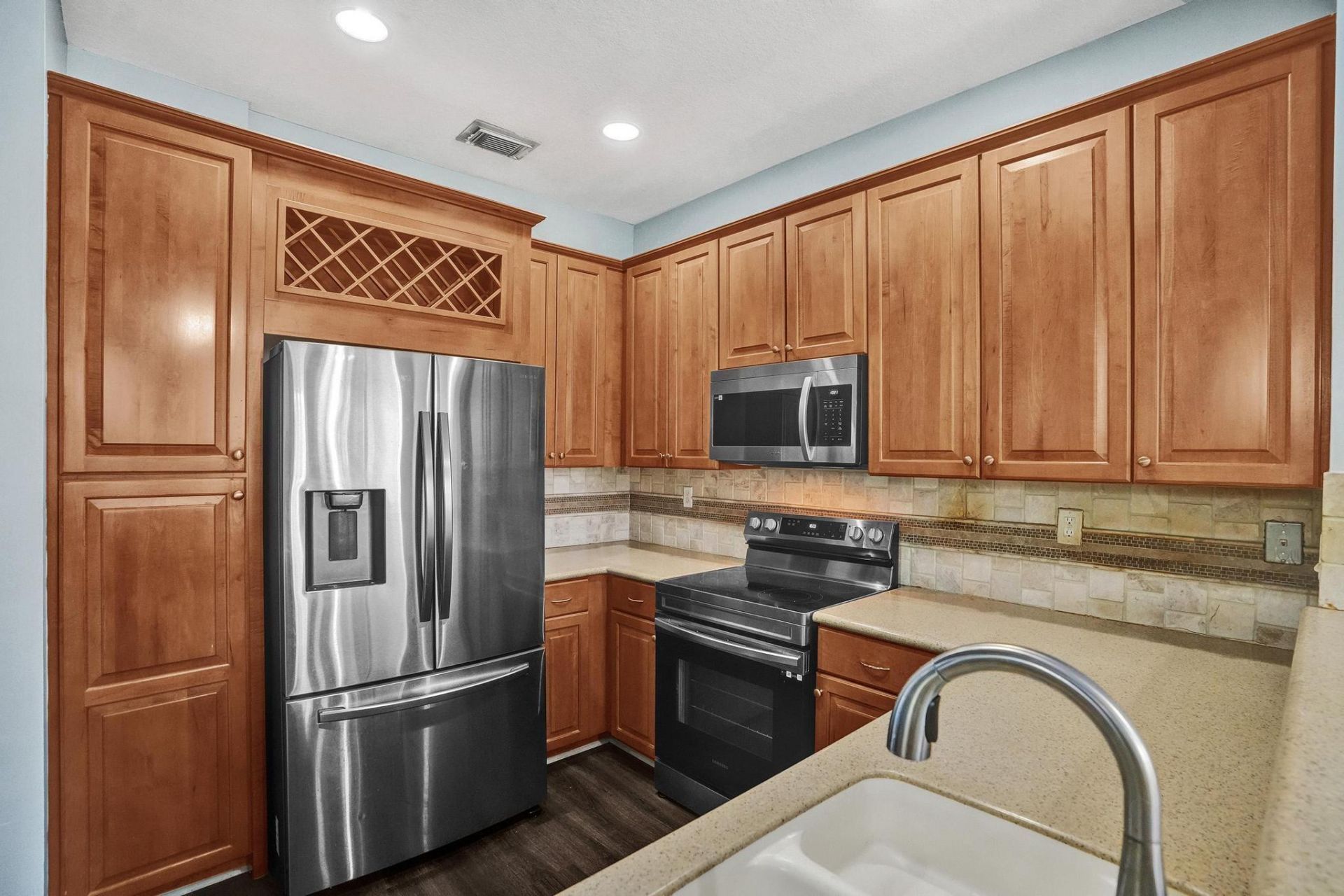 21403 NW 13th Court, Unit 303, Miami Gardens, FL 33169 Photo