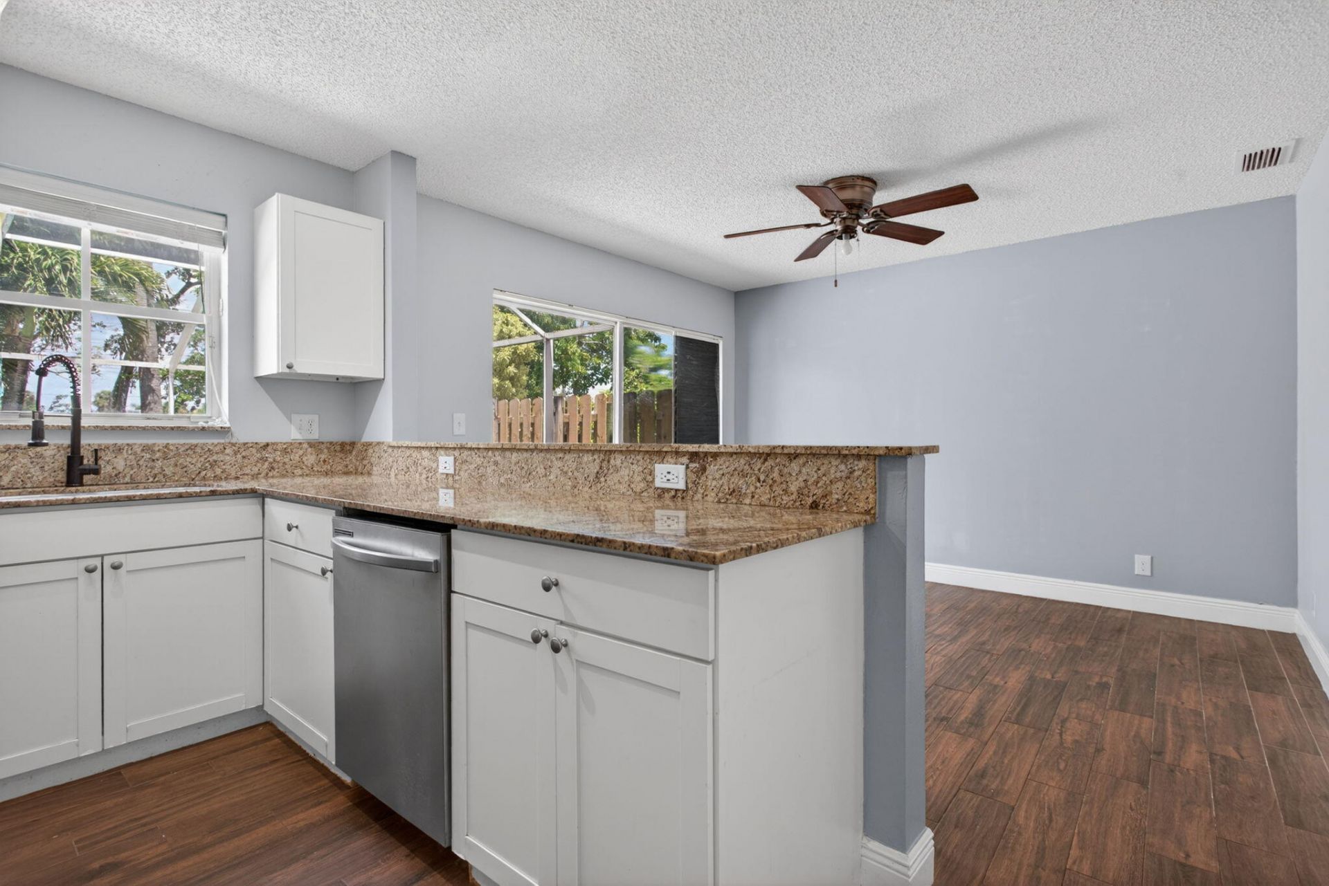 3083 W Buena Vista Drive, Margate, FL 33063 Photo