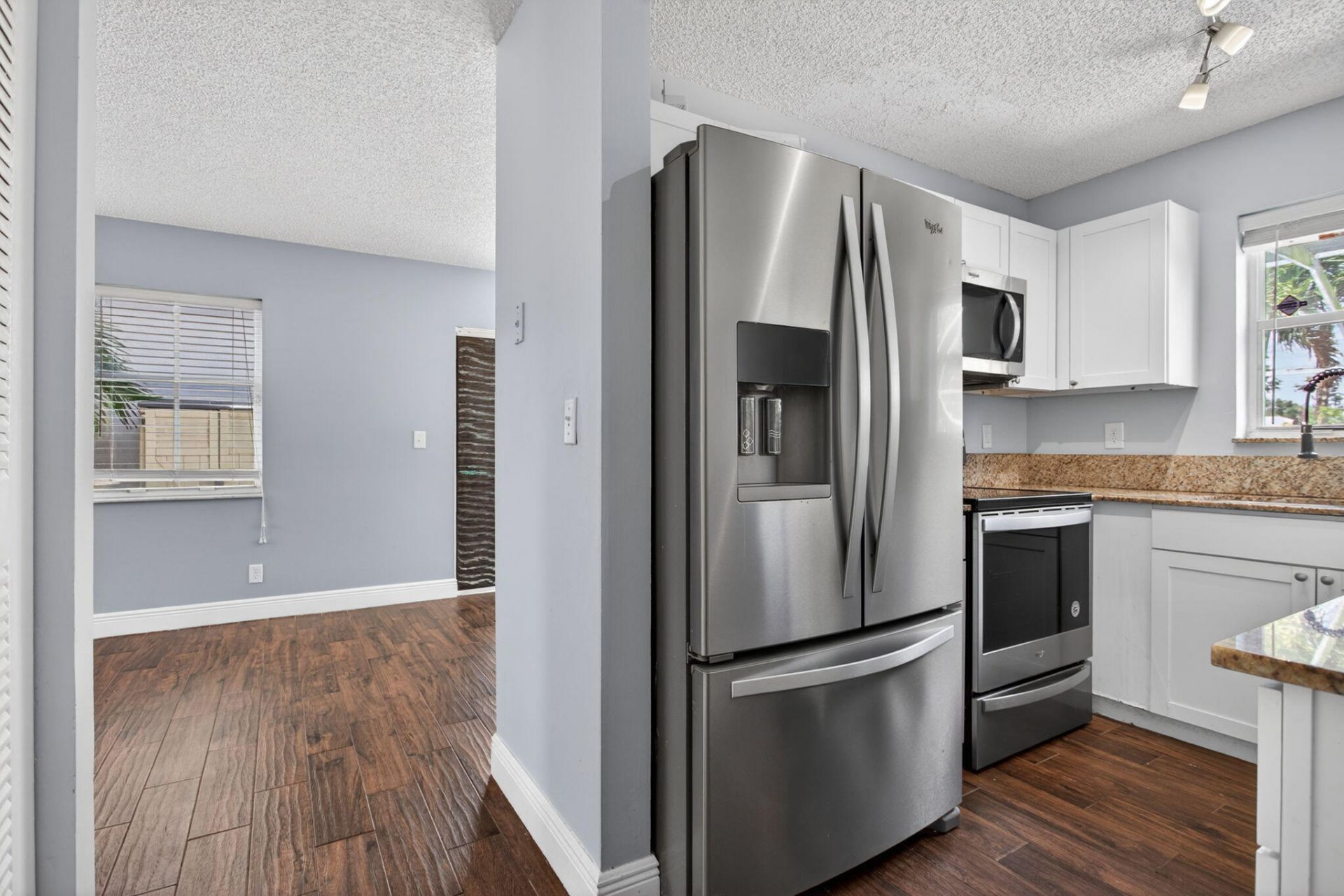 3083 W Buena Vista Drive, Margate, FL 33063 Photo