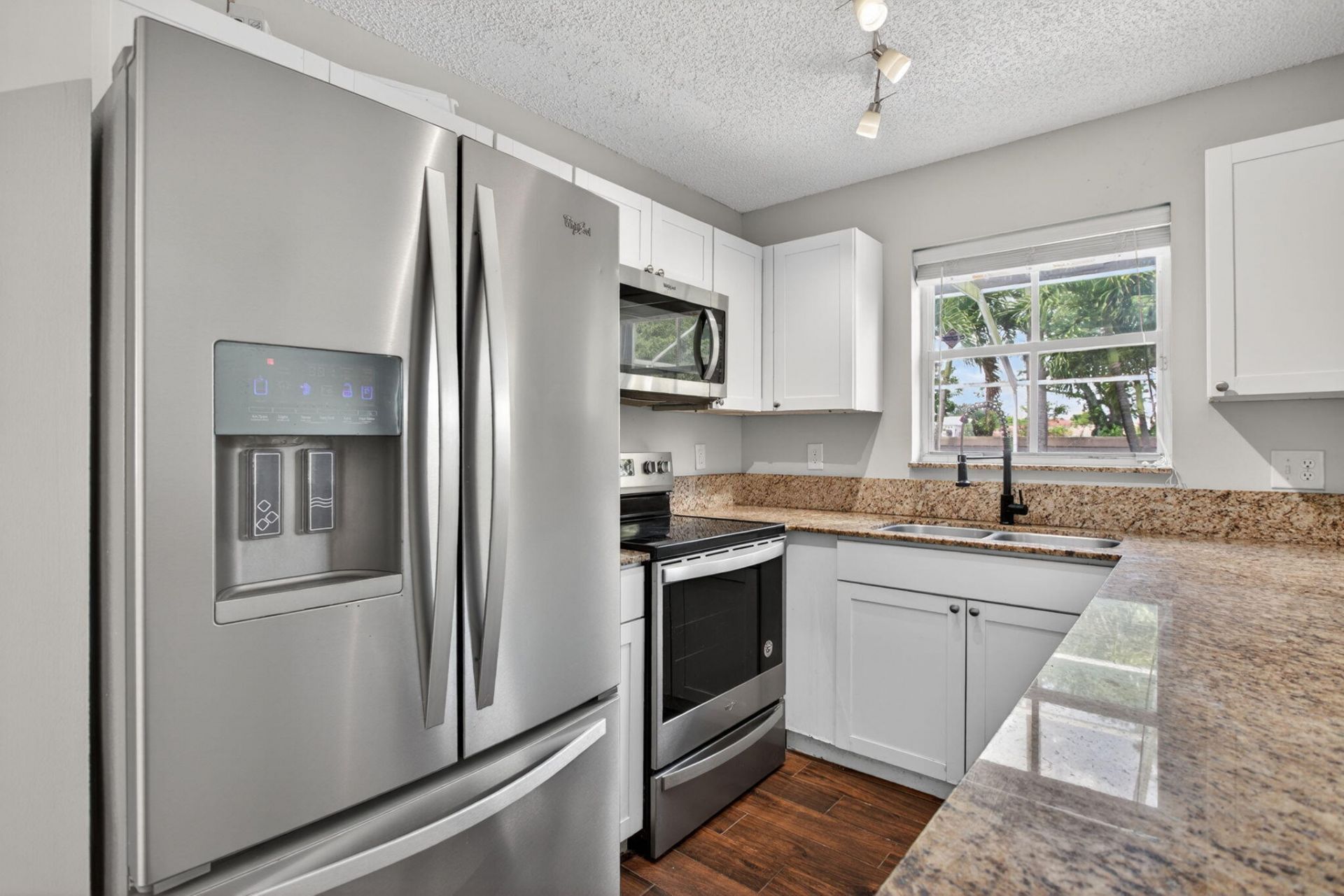 3083 W Buena Vista Drive, Margate, FL 33063 Photo