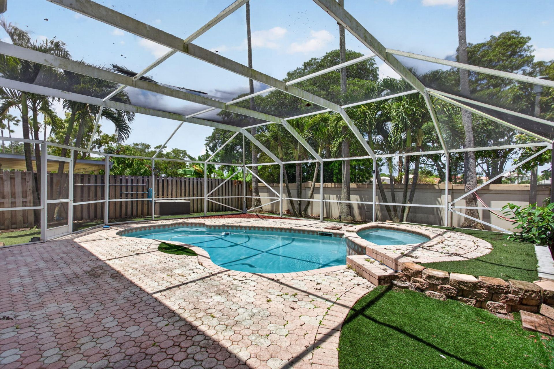 3083 W Buena Vista Drive, Margate, FL 33063 Photo