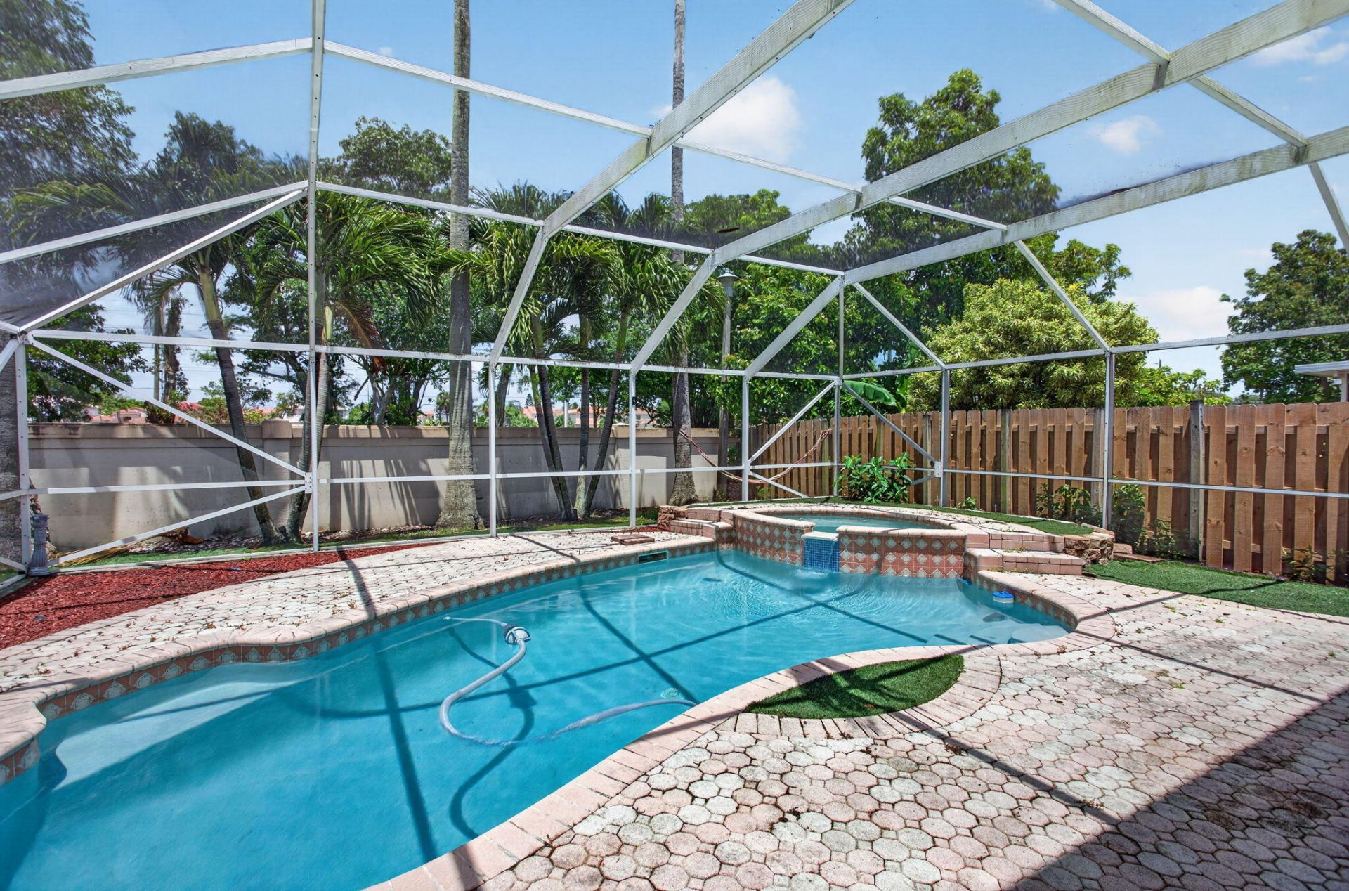 3083 W Buena Vista Drive, Margate, FL 33063 Photo