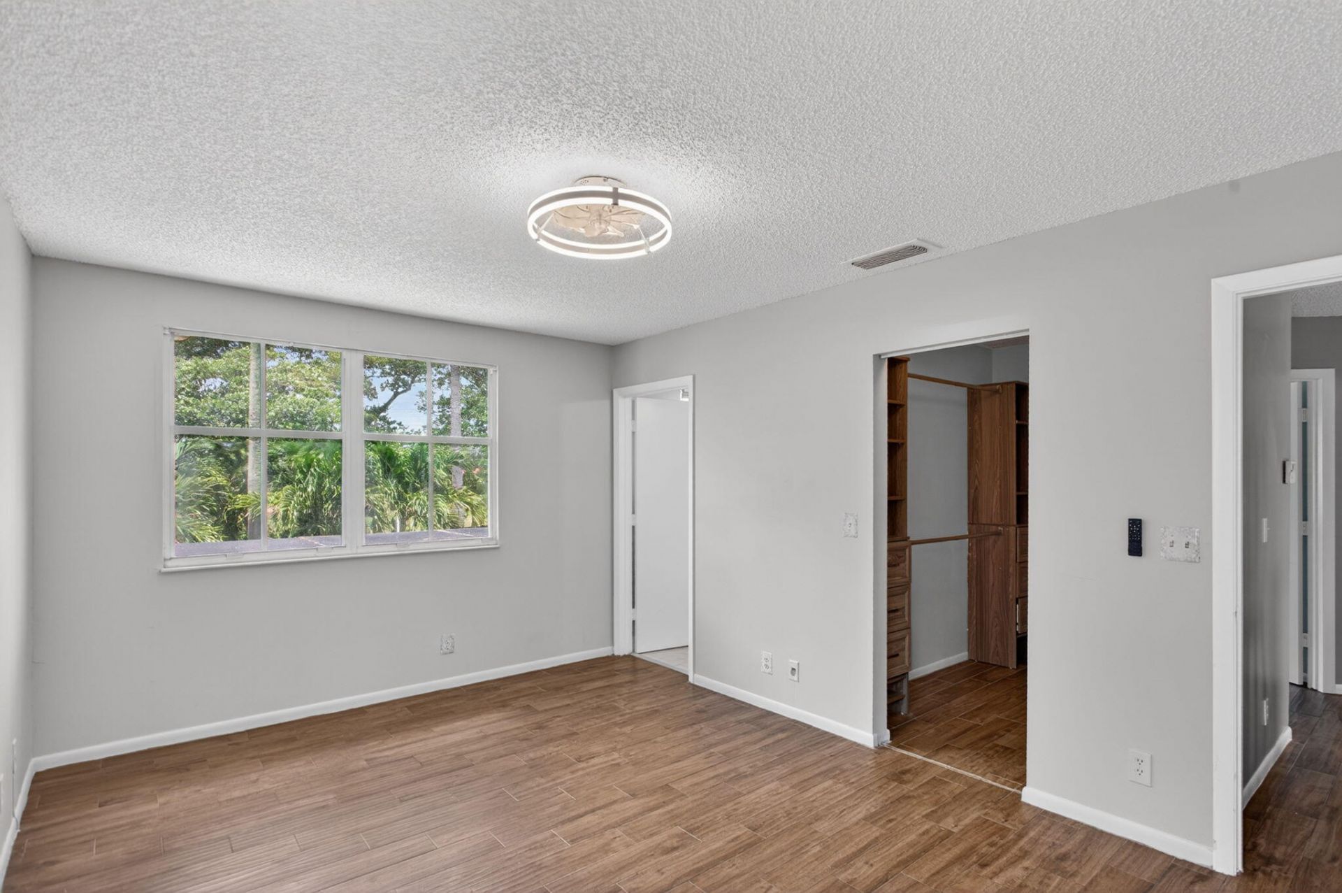 3083 W Buena Vista Drive, Margate, FL 33063 Photo