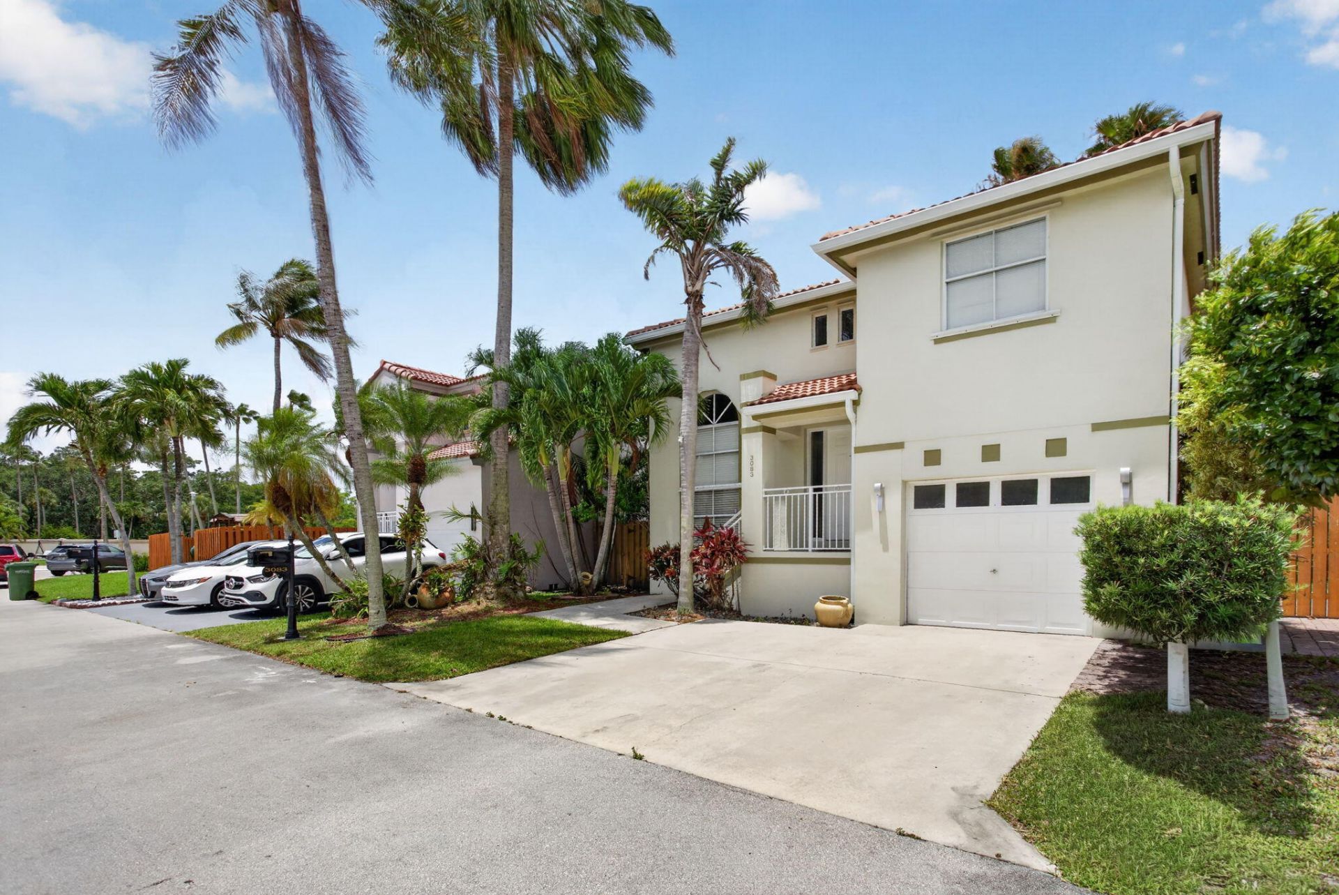 3083 W Buena Vista Drive, Margate, FL 33063 Photo