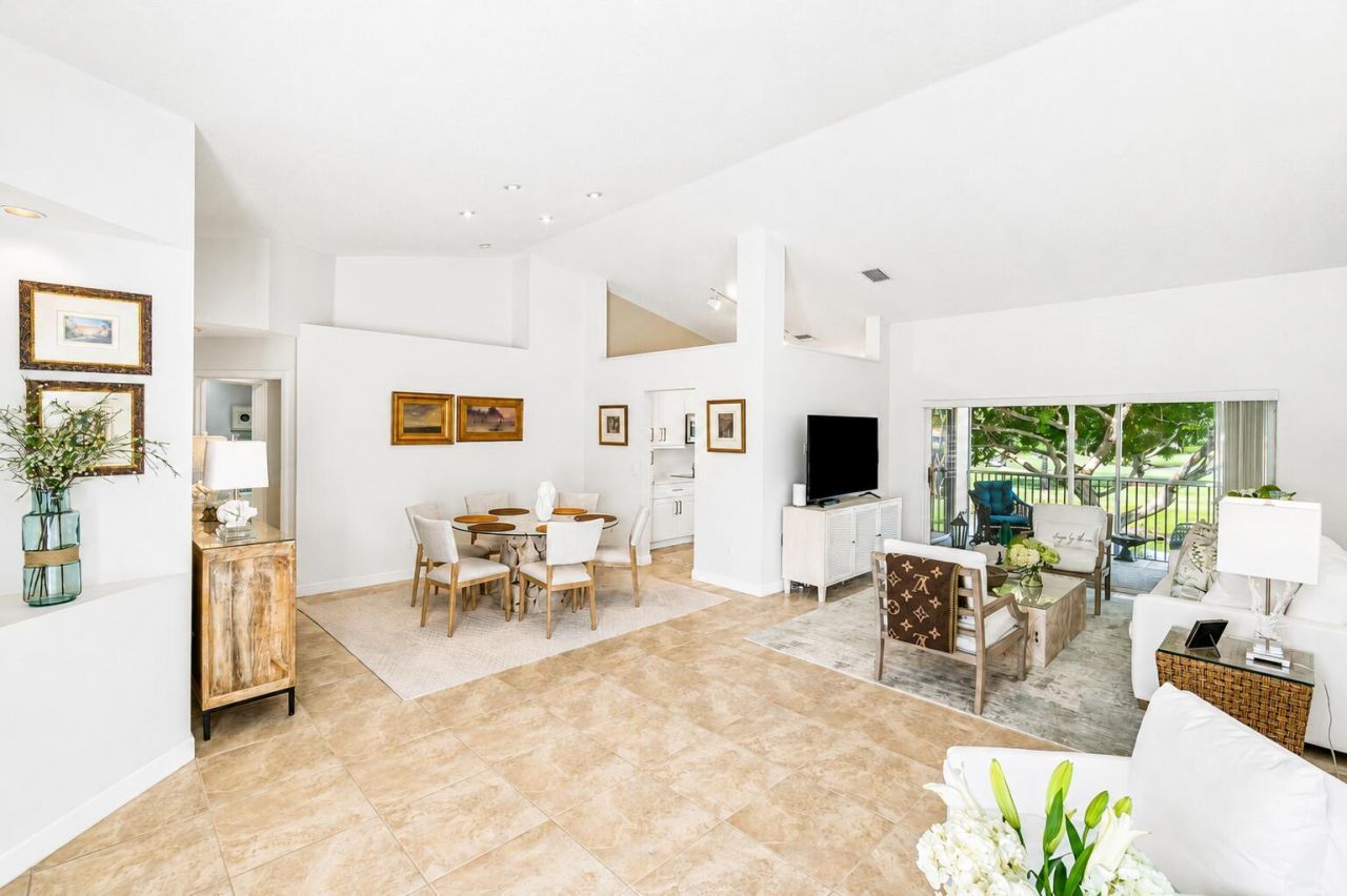 17061 Emile Street, Unit 5, Boca Raton, FL 33487 Photo