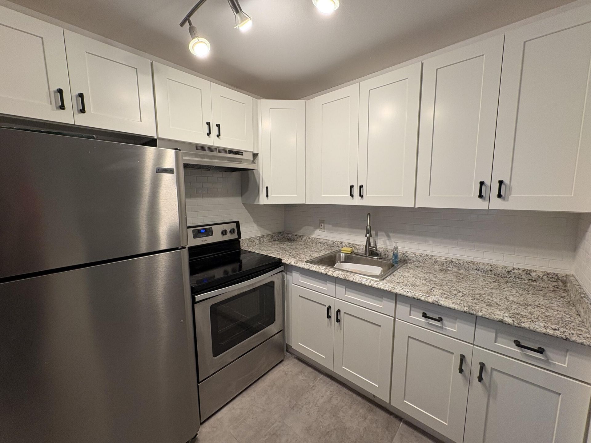2 Kent A, West Palm Beach, FL 33417 Photo