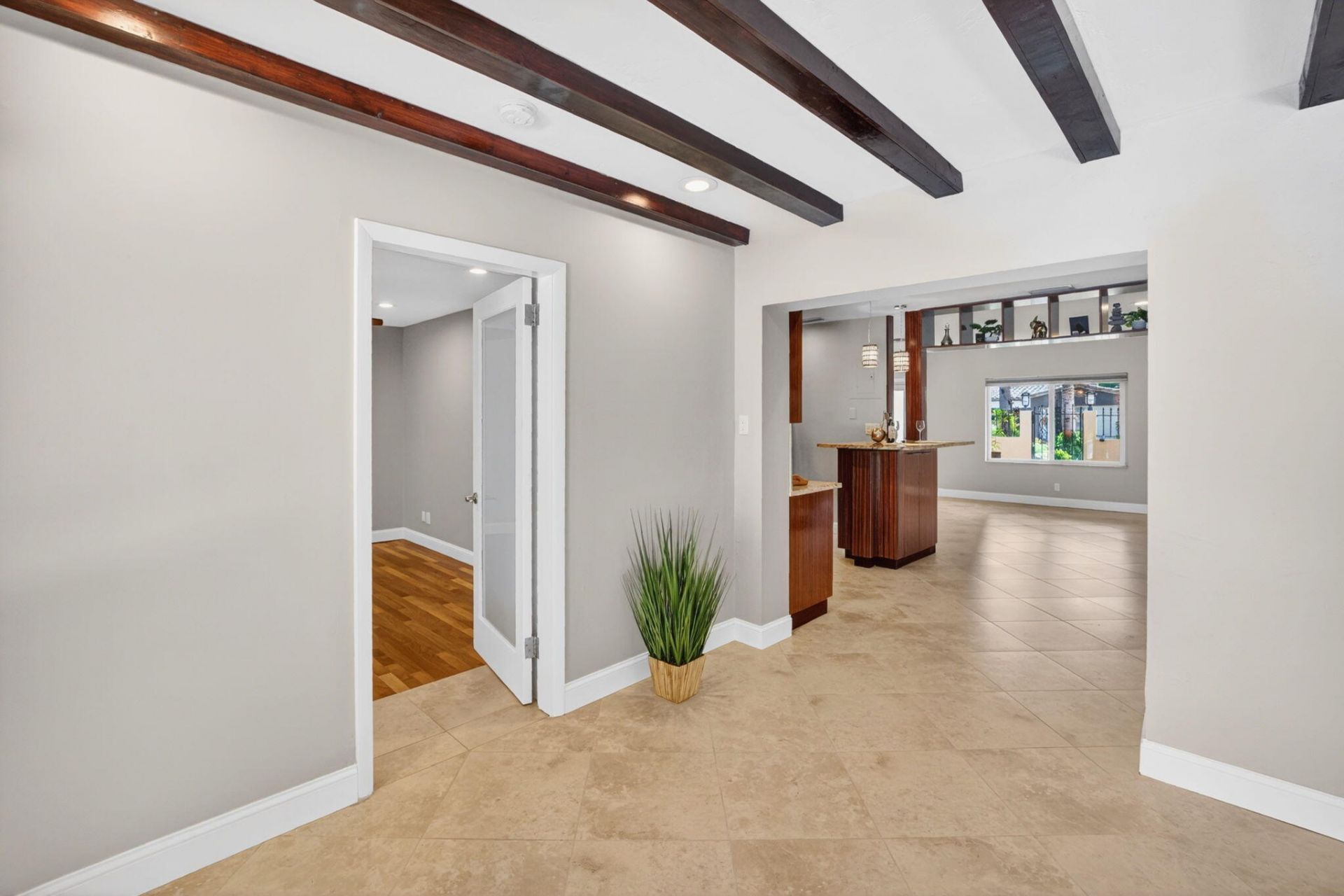 1426 NE 17th Avenue, Fort Lauderdale, FL 33304 Photo
