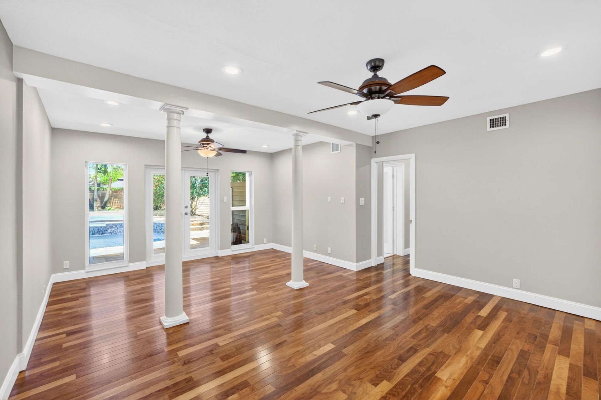 1426 NE 17th Avenue, Fort Lauderdale, FL 33304 Photo