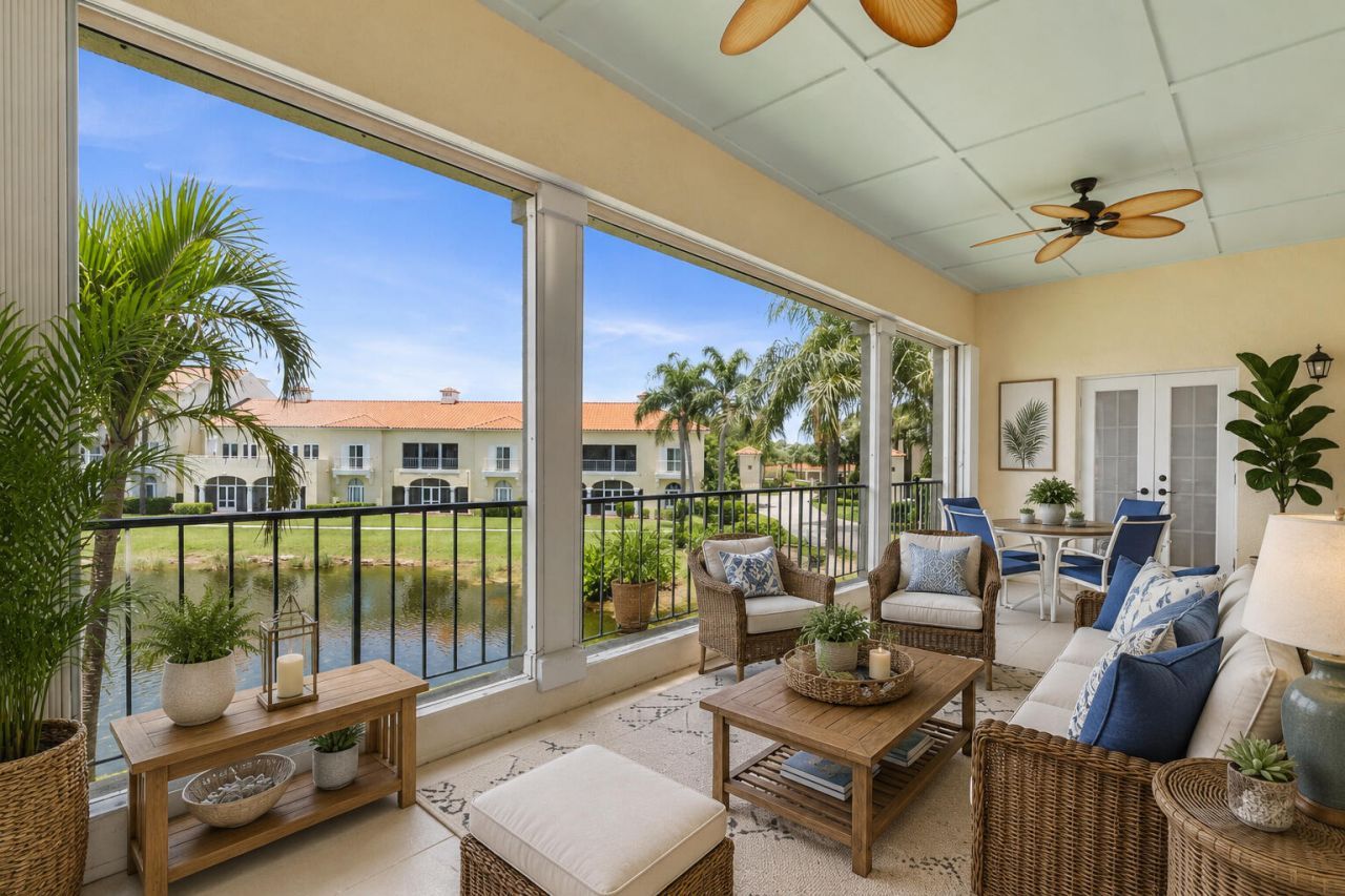 5045 Harmony Circle, Unit 209, Vero Beach, FL 32967 Photo