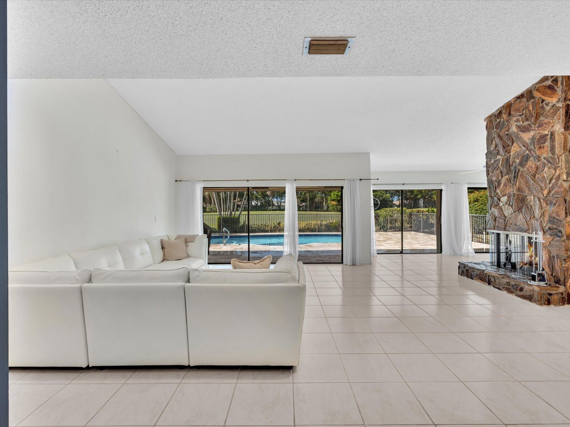 5302 Piping Rock Drive, Boynton Beach, FL 33437 Photo
