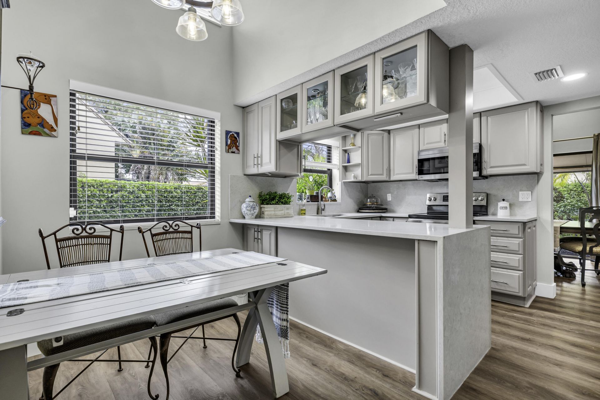 2057 Maplewood Drive, Coral Springs, FL 33071 Photo