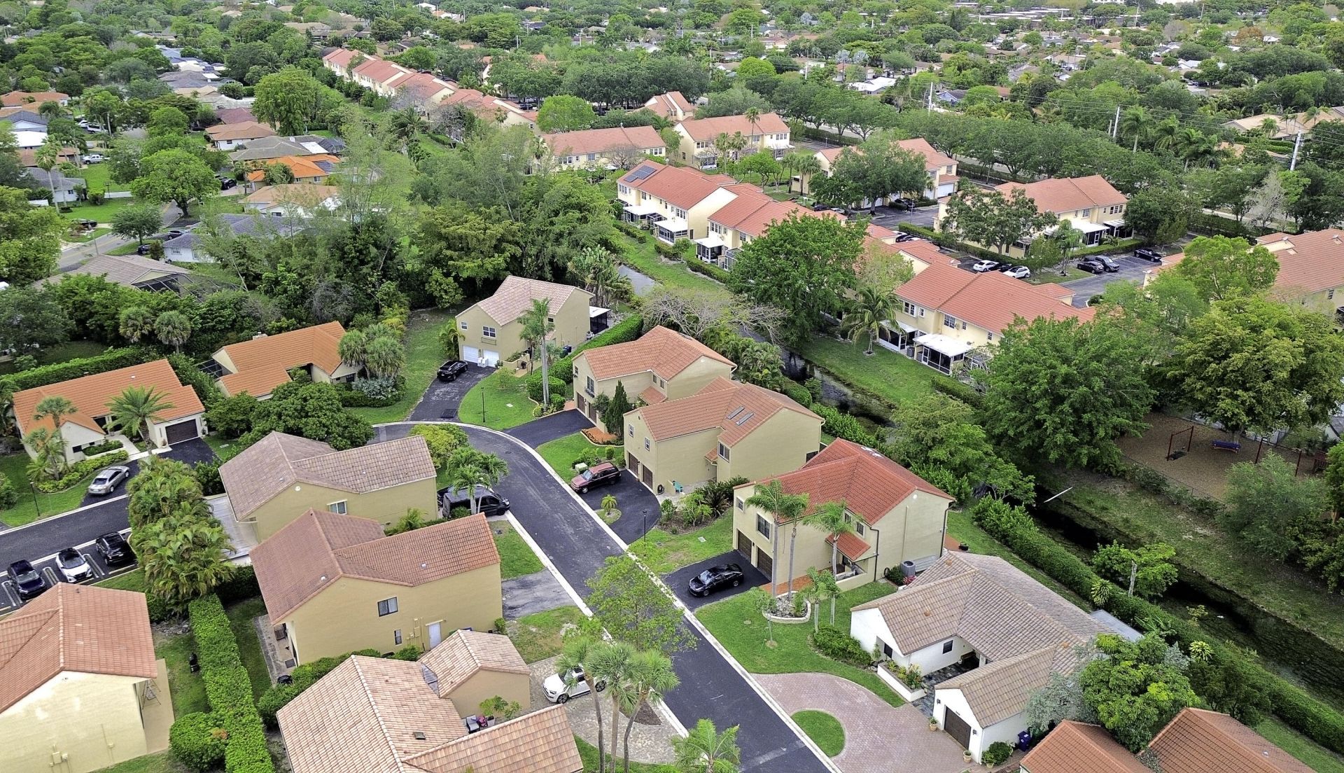 2057 Maplewood Drive, Coral Springs, FL 33071 Photo