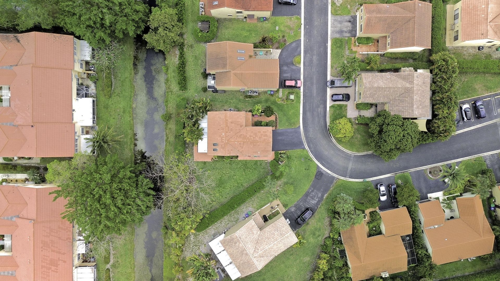 2057 Maplewood Drive, Coral Springs, FL 33071 Photo