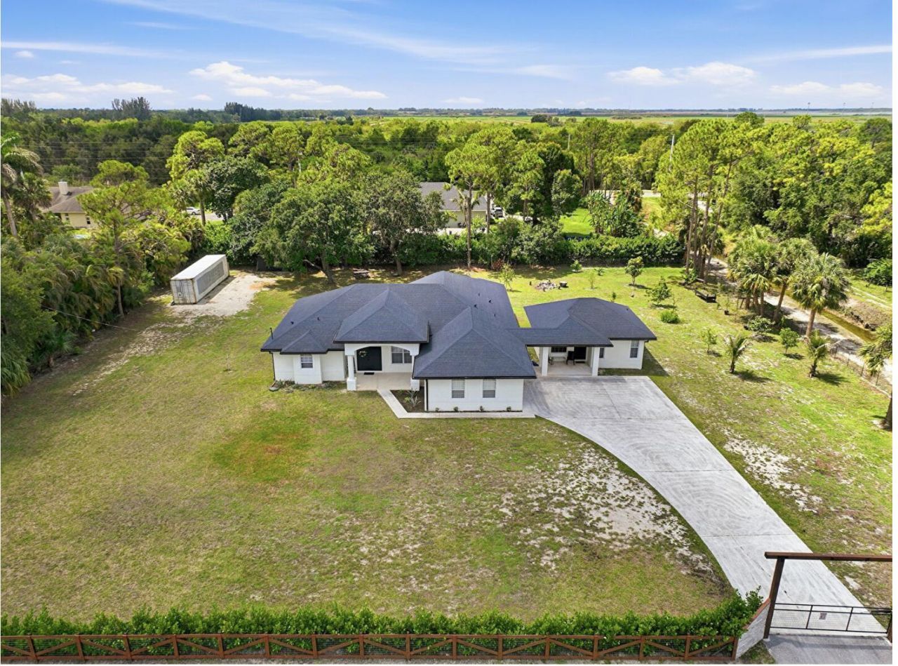 18220 N 90th St Street N, The Acreage, FL 33470 Photo